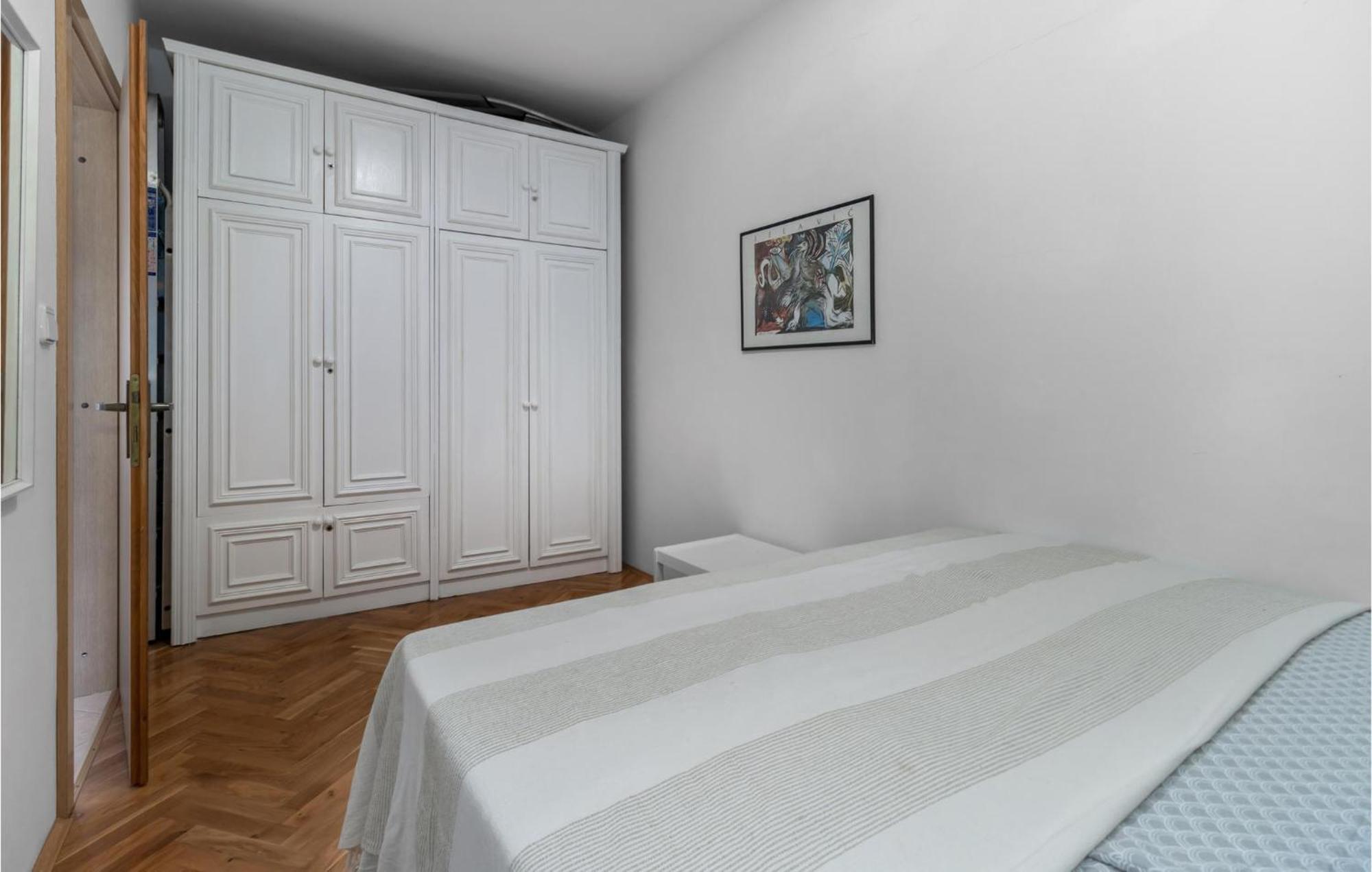 Lovely Apartment In Novi Vinodolski With Wifi Exterior photo