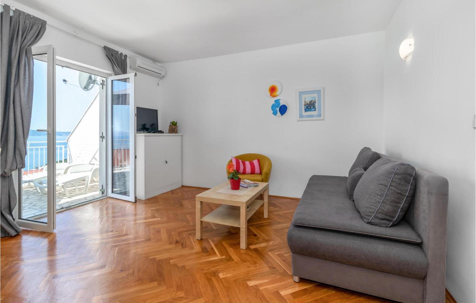 Lovely Apartment In Novi Vinodolski With Wifi Exterior photo