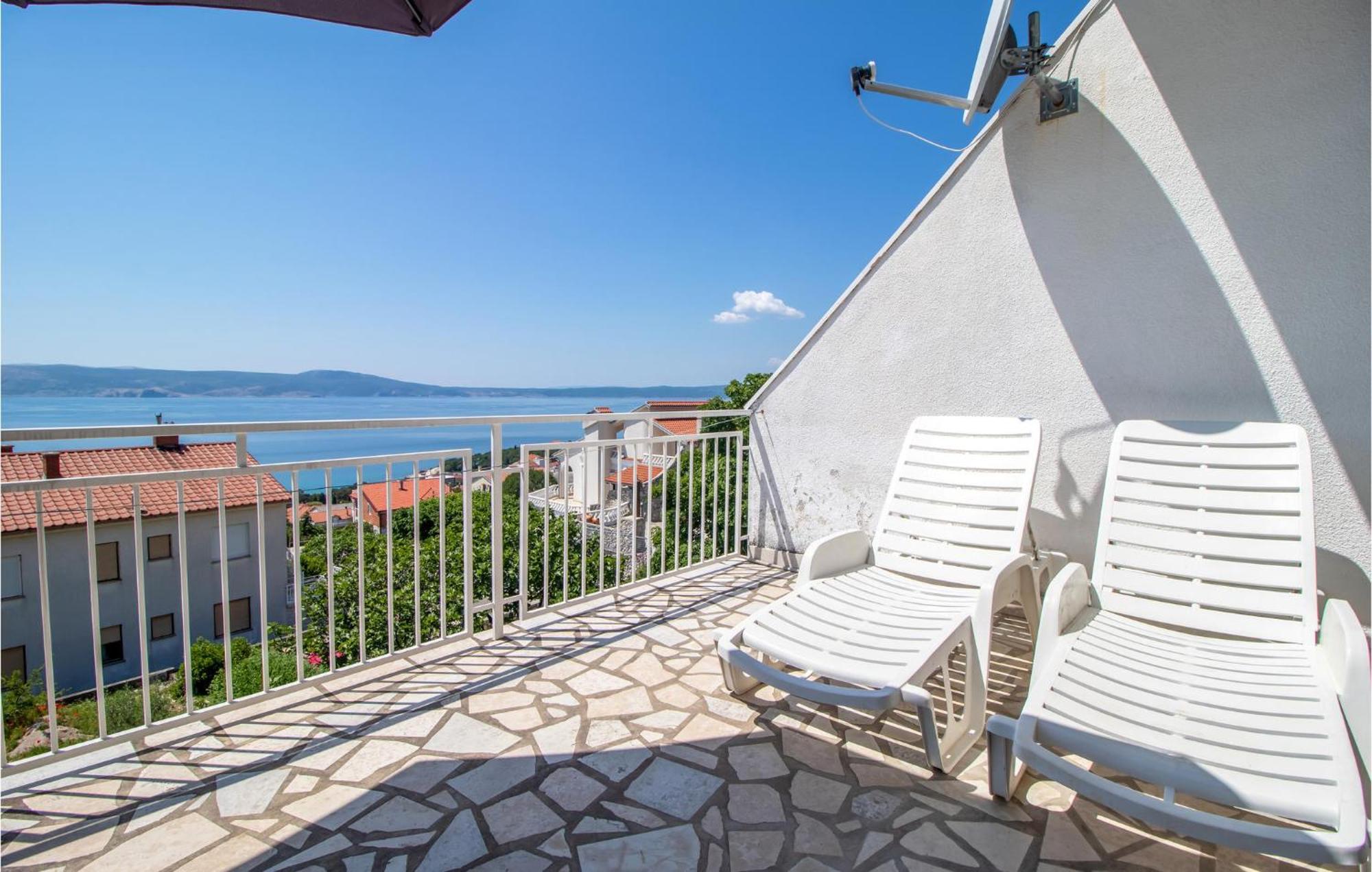 Lovely Apartment In Novi Vinodolski With Wifi Exterior photo